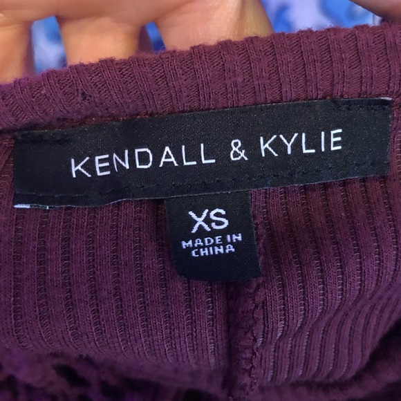 KENDALL AND KYLIE MAROON LACE FRONT CROP TOP - Picture 3 of 4